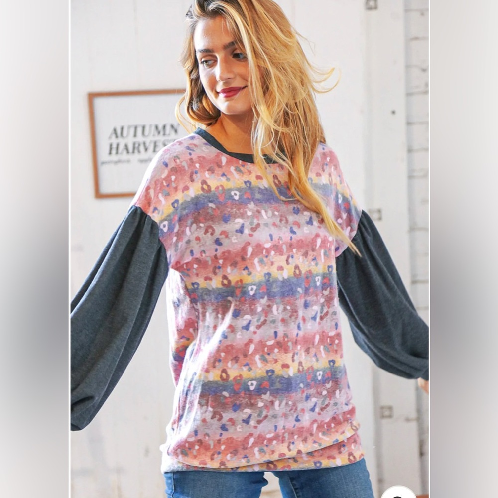 Charcoal Multi Color Animal Print Bubble Sleeve Top - Picture 3 of 6